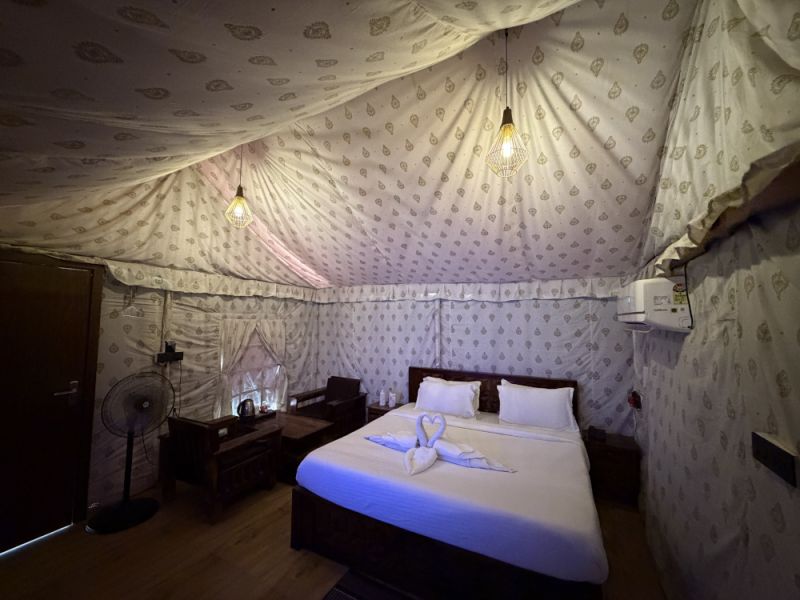 Tent House