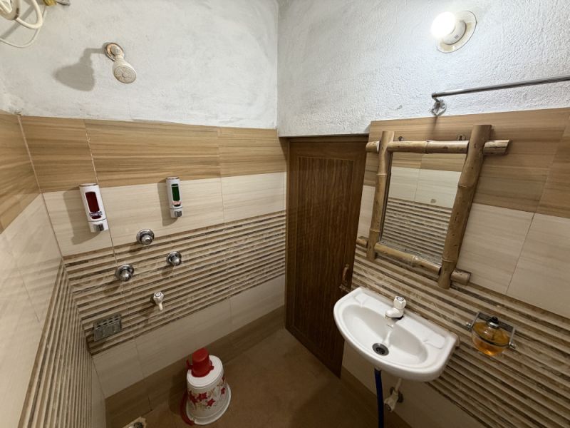 Mud House Deluxe Room