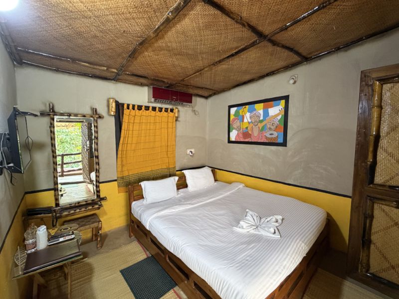Mud House Deluxe Room